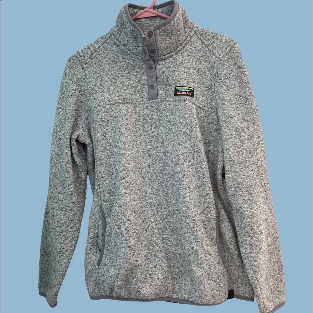 vintage grey L.L. bean pullover fleece sweater quarter button-down with snaps.